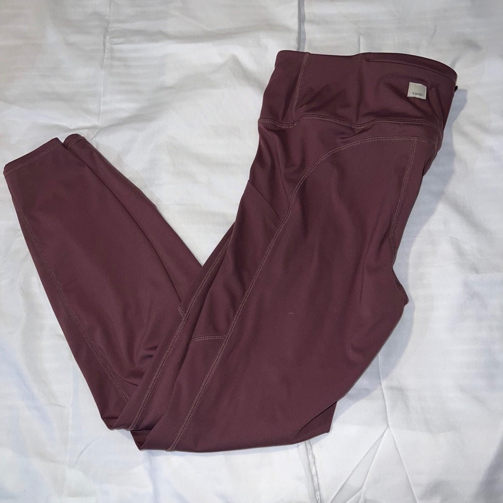 Vuori Daily Leggings High Rise Athletic Workout‎ Pants Plum Size M
